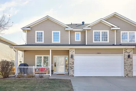 2308 NW Ashton Ln #4, Ankeny, IA 50023
