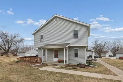 729 NW Greenwood St #18, Ankeny, IA 50023
