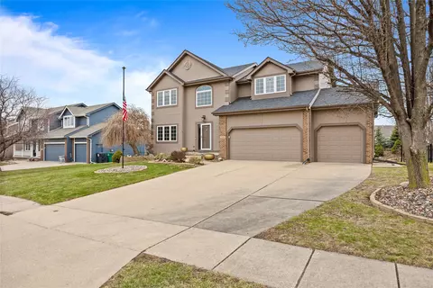 2206 NE Bel Aire Dr, Ankeny, IA 50021
