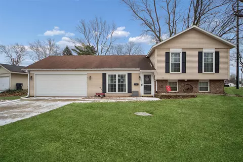 1317 NW Pebble Dr, Ankeny, IA 50023