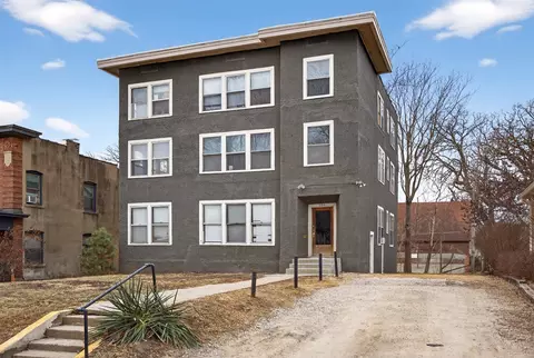 686 19th St, Des Moines, IA 50314