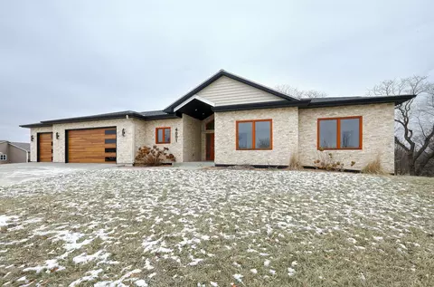 4001 Cartier Ave, Ames, IA 50014