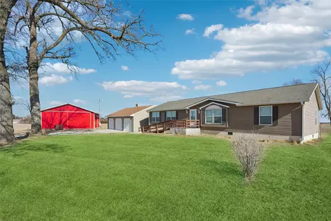 11423 210th Ave, Milo, IA 50166