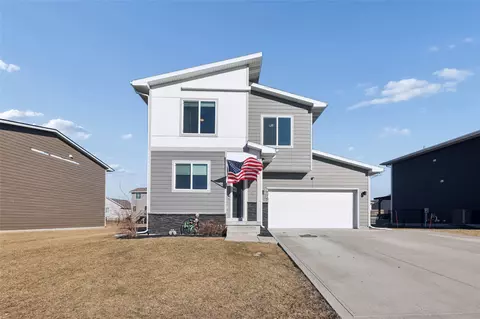 3519 Linden Dr SW, Bondurant, IA 50035