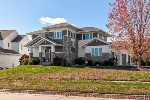 2762 NW 166th Ct, Clive, IA 50325