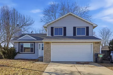 5235 Texas Cir, Ames, IA 50014