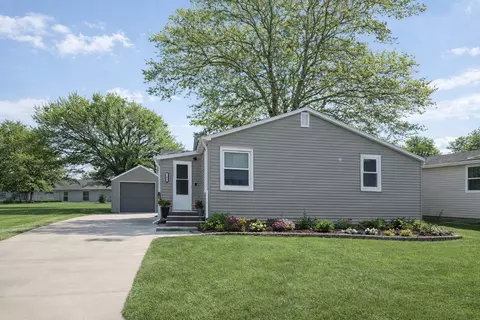 702 S Commerce St, Monroe, IA 50170