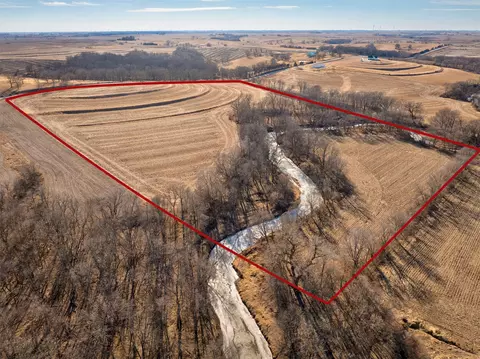 000 170th St, Earlham, IA 50072