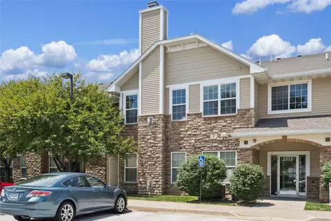 1313 SE University Ave #206, Waukee, IA 50263