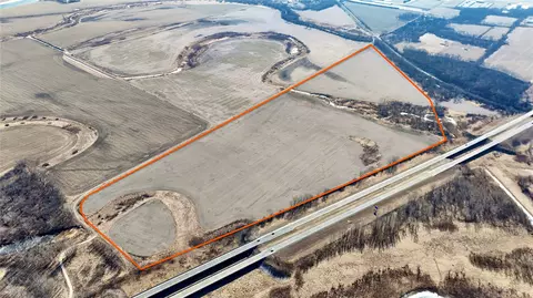 000 SE 52nd St, Carlisle, IA 50047