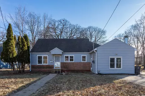 2710 Adams Ave, Des Moines, IA 50310