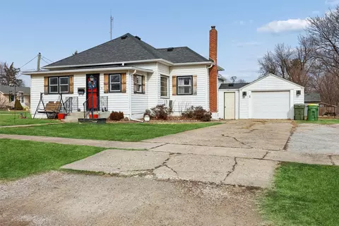 201 E 8th St, Madrid, IA 50156