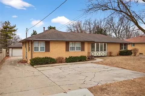 1305 NE 51st Ave, Des Moines, IA 50313