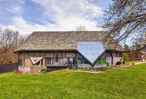 4601 Ashworth Rd, West Des Moines, IA 50265