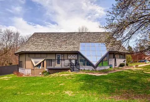 4601 Ashworth Rd, West Des Moines, IA 50265