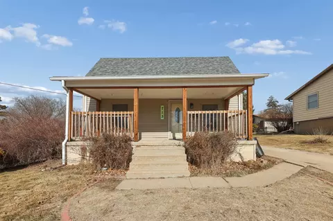 713 W Jefferson St, Knoxville, IA 50138
