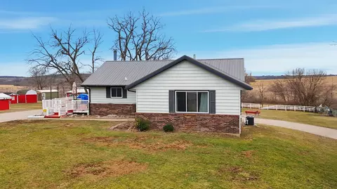 9678 Fillmore St, Indianola, IA 50125