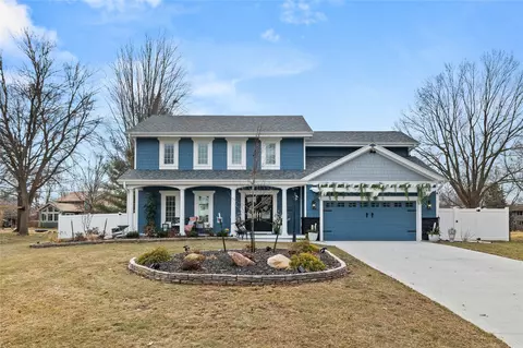 6512 N Winwood Dr, Johnston, IA 50131