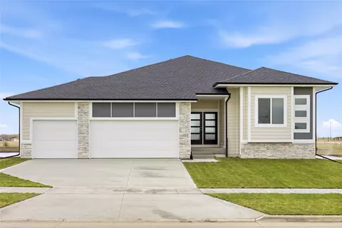 1023 SW Cattail Rd, Grimes, IA 50111