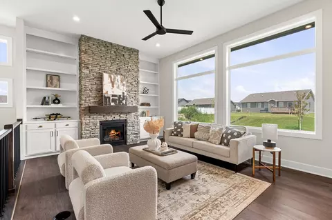 2615 NW Fairfield Dr, Ankeny, IA 50023