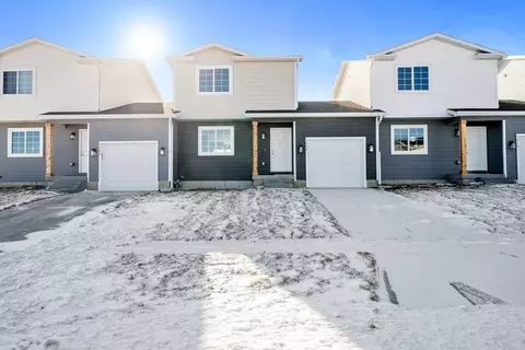 102 E Sycamore St, Ogden, IA 50212