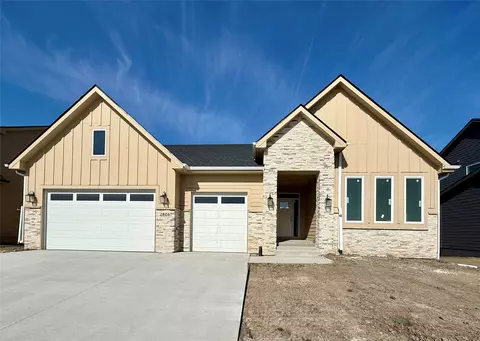 2806 NW Fairfield Ct, Ankeny, IA 50023