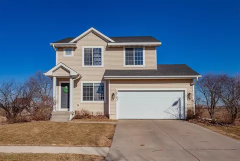 2723 Laurel St, Ames, IA 50010
