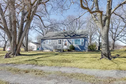 1940 185th St, Fairfield, IA 52556