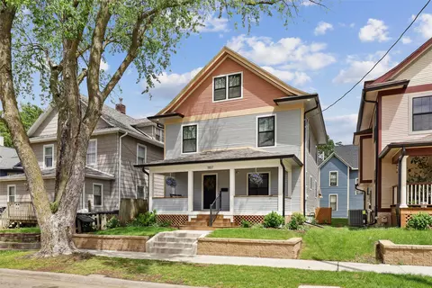1107 24th St, Des Moines, IA 50311