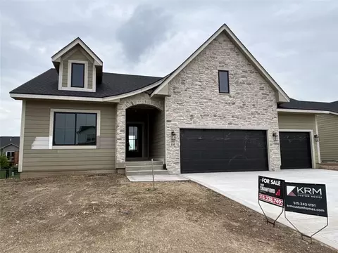 110 NW Ashley Ct, Waukee, IA 50263