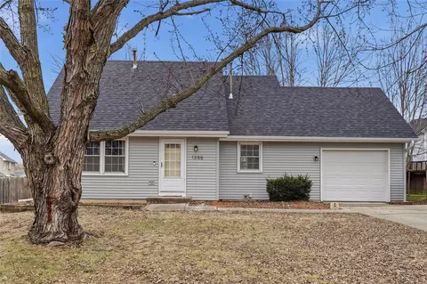 1355 E 20th St, Norwalk, IA 50211