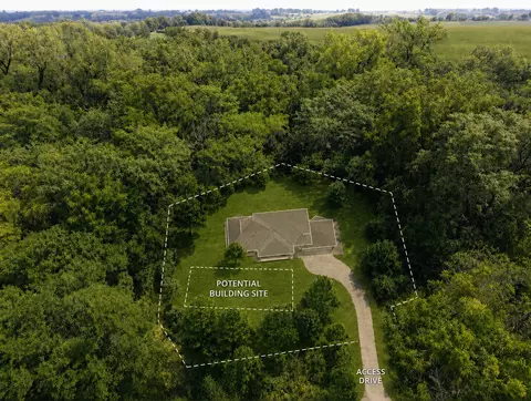 00 Illinois St, Indianola, IA 50125