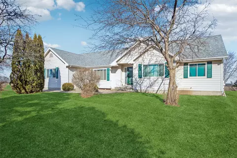 8034 NE 38th Ave, Altoona, IA 50009