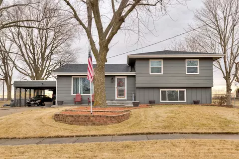 633 Greenfield Pkwy, Des Moines, IA 50320
