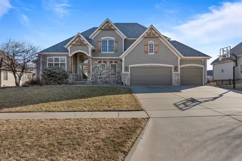 4009 SW 4th St, Ankeny, IA 50023