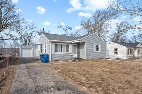 4104 15th St, Des Moines, IA 50313