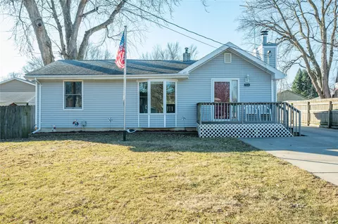 504 Watrous Ave, Des Moines, IA 50315
