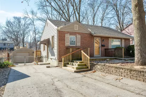 710 Creston Ave, Des Moines, IA 50315