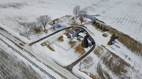 7426 S 96th Ave W, Prairie City, IA 50228