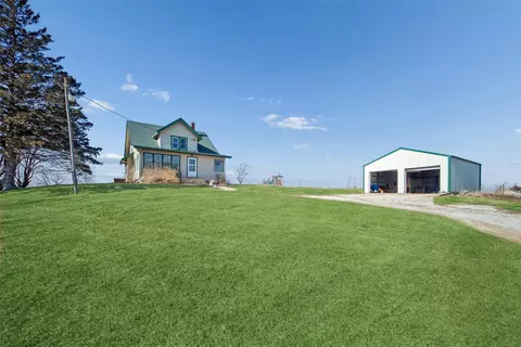 10824 Fleet Ave, Colfax, IA 50054