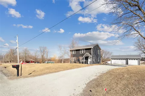 1046 150th Ave, Knoxville, IA 50138