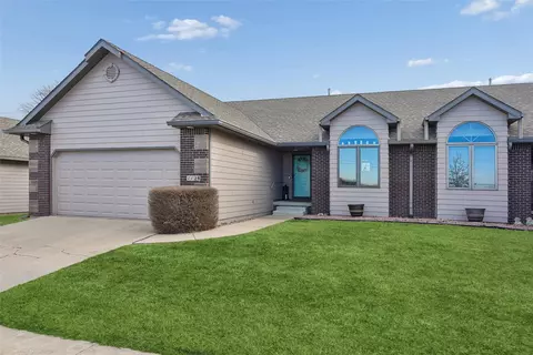 1128 8th St SE, Altoona, IA 50009