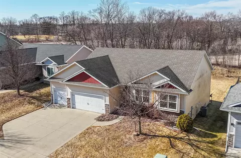 2322 E 47th St, Des Moines, IA 50317