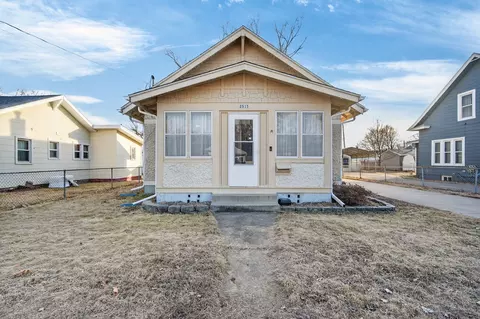 2515 Des Moines St, Des Moines, IA 50317