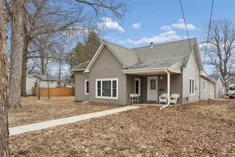 214 S Lincoln St, Colfax, IA 50054