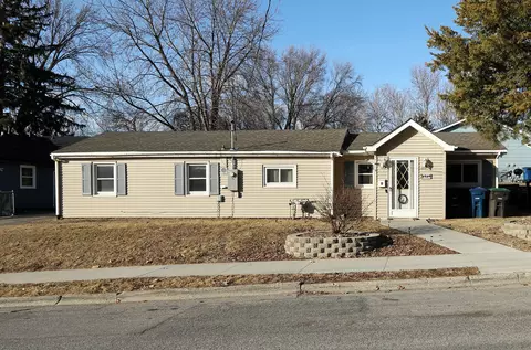2830 SE 7th St, Des Moines, IA 50315