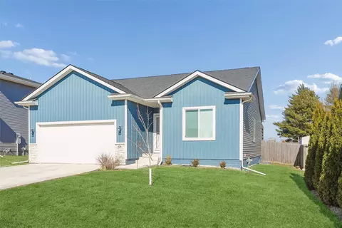 426 1st St NW, Bondurant, IA 50035