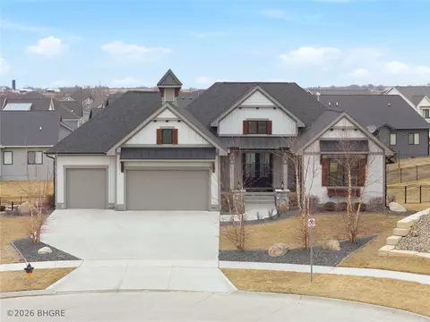 228 NE 60th Ct, Ankeny, IA 50021