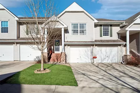 4864 63rd St, Urbandale, IA 50322