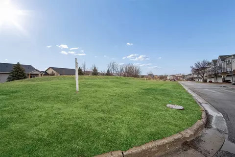 2150 NE 18th St, Grimes, IA 50111